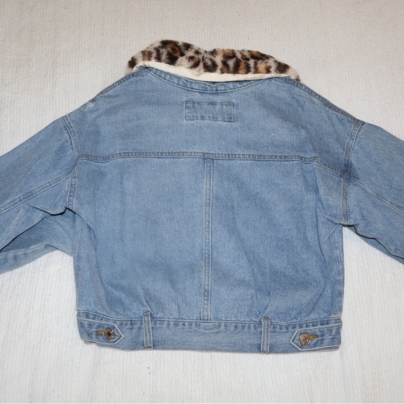 Denim Jacket with Leopard Print Detachable Collar - Picture 3 of 4